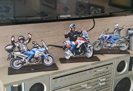 Troféu-maquete em MDF de uma moto