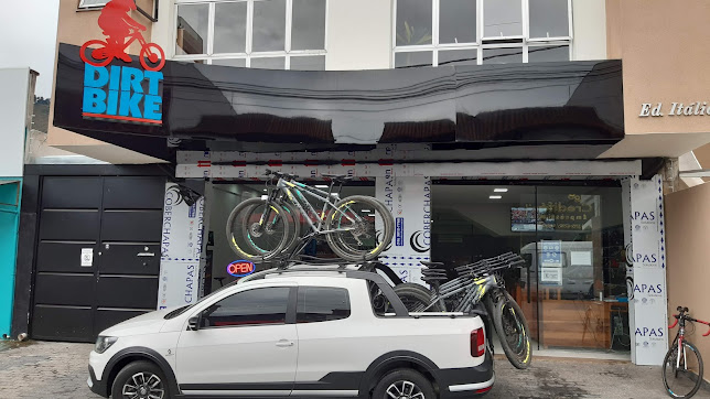 Fachada de Dirt Bike